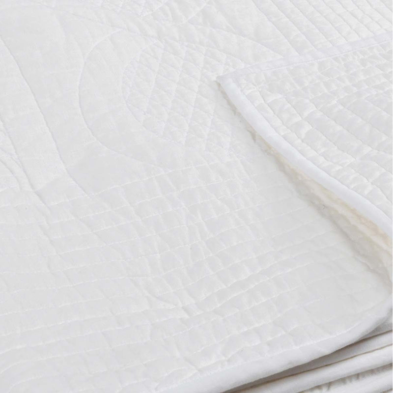 Anessa - Quilt Set