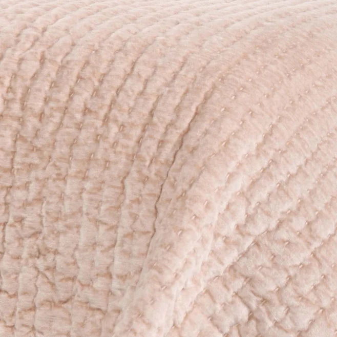 Bari - Velvet Quilt