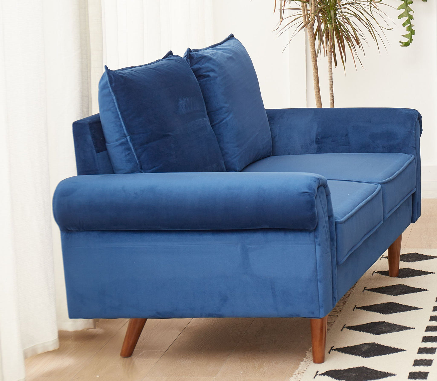 Graceful Design Plush Comfort Loveseat
