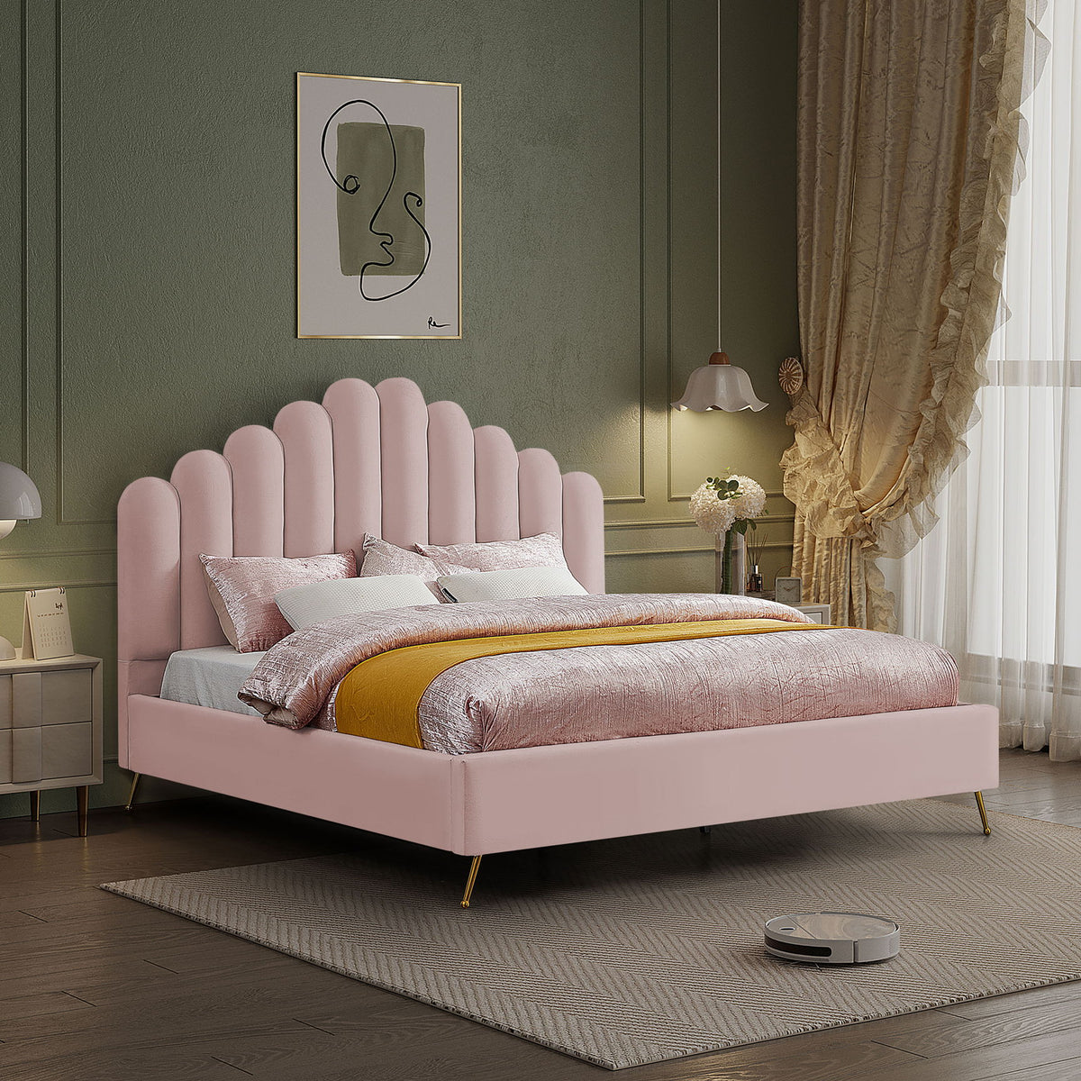 Lily - Bed