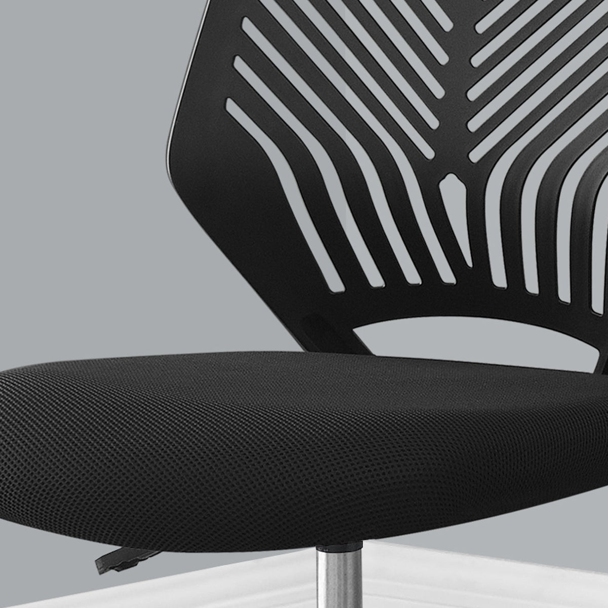 Office Chair & Adjustable Height, Swivel, Ergonomic