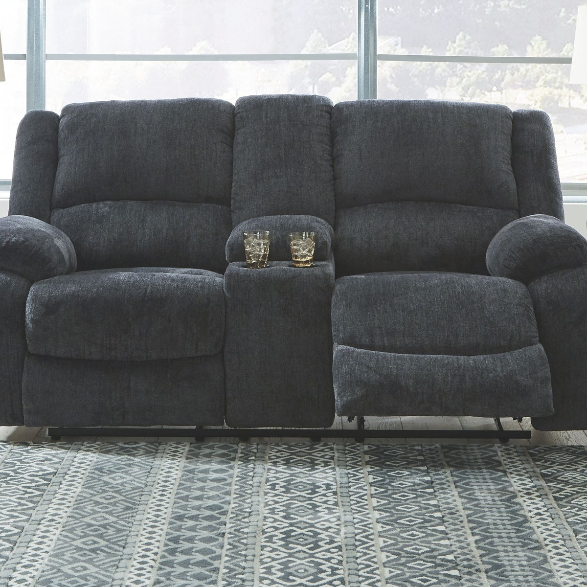 Draycoll - Reclining Loveseat