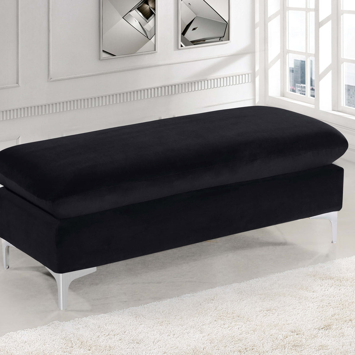 Naomi - Ottoman