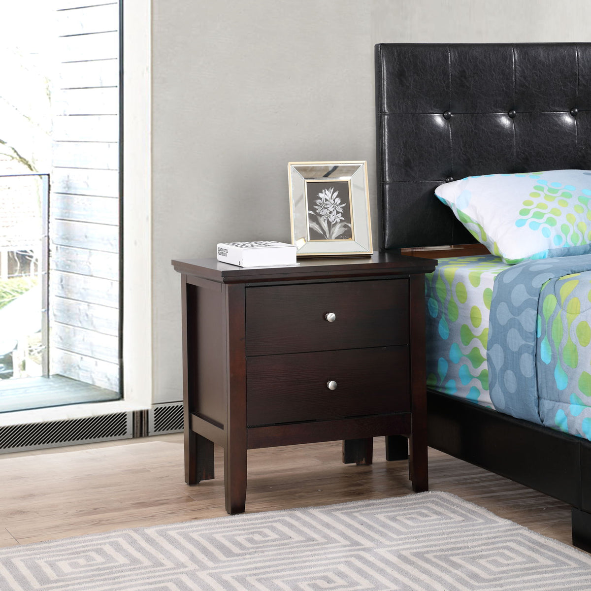 Primo - Nightstand