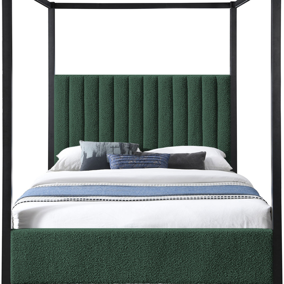 Kelly - Bed
