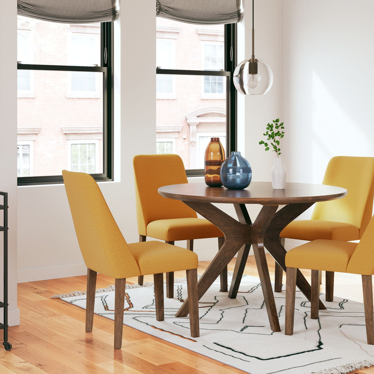 Lyncott - Dining Room Table Set