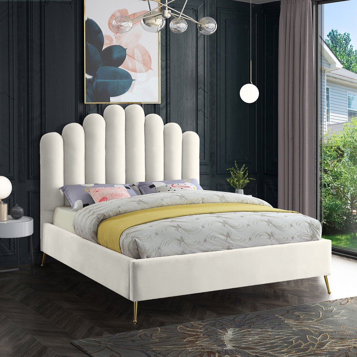 Lily - Bed