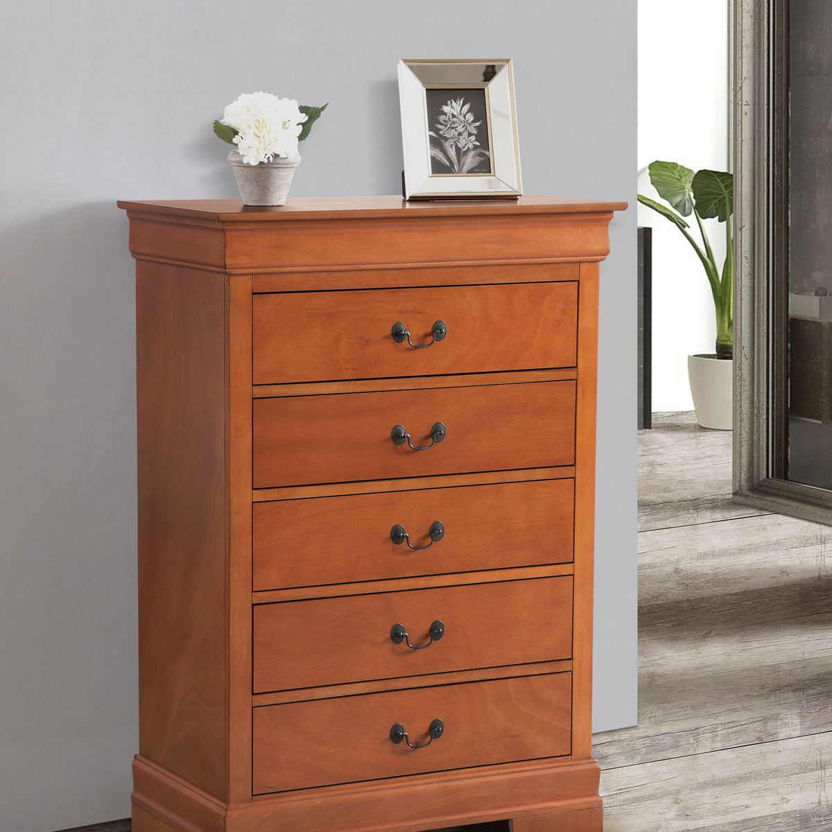 Traditional Style Storage Chest Elegant