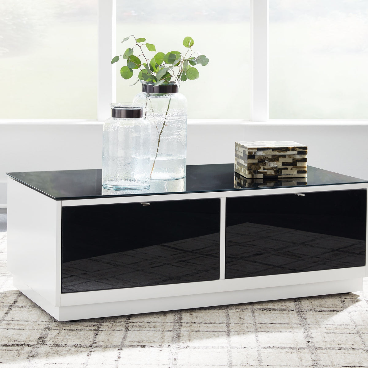 Gardoni - Rectangular Cocktail Table - White / Black