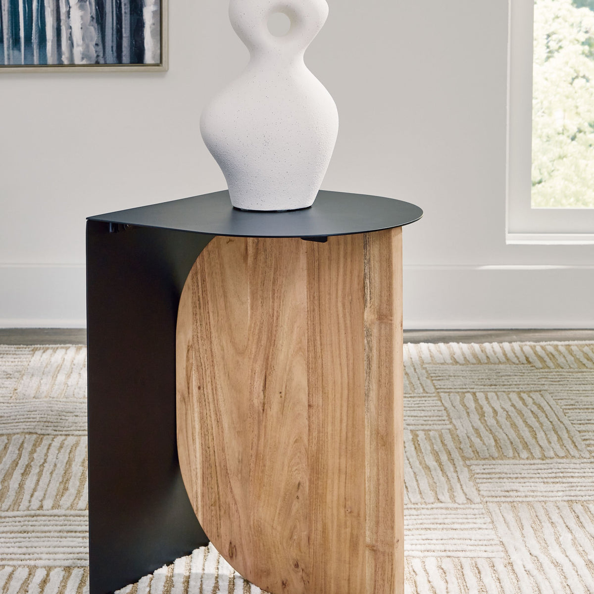 Ladgate - Accent Table - Black / Natural