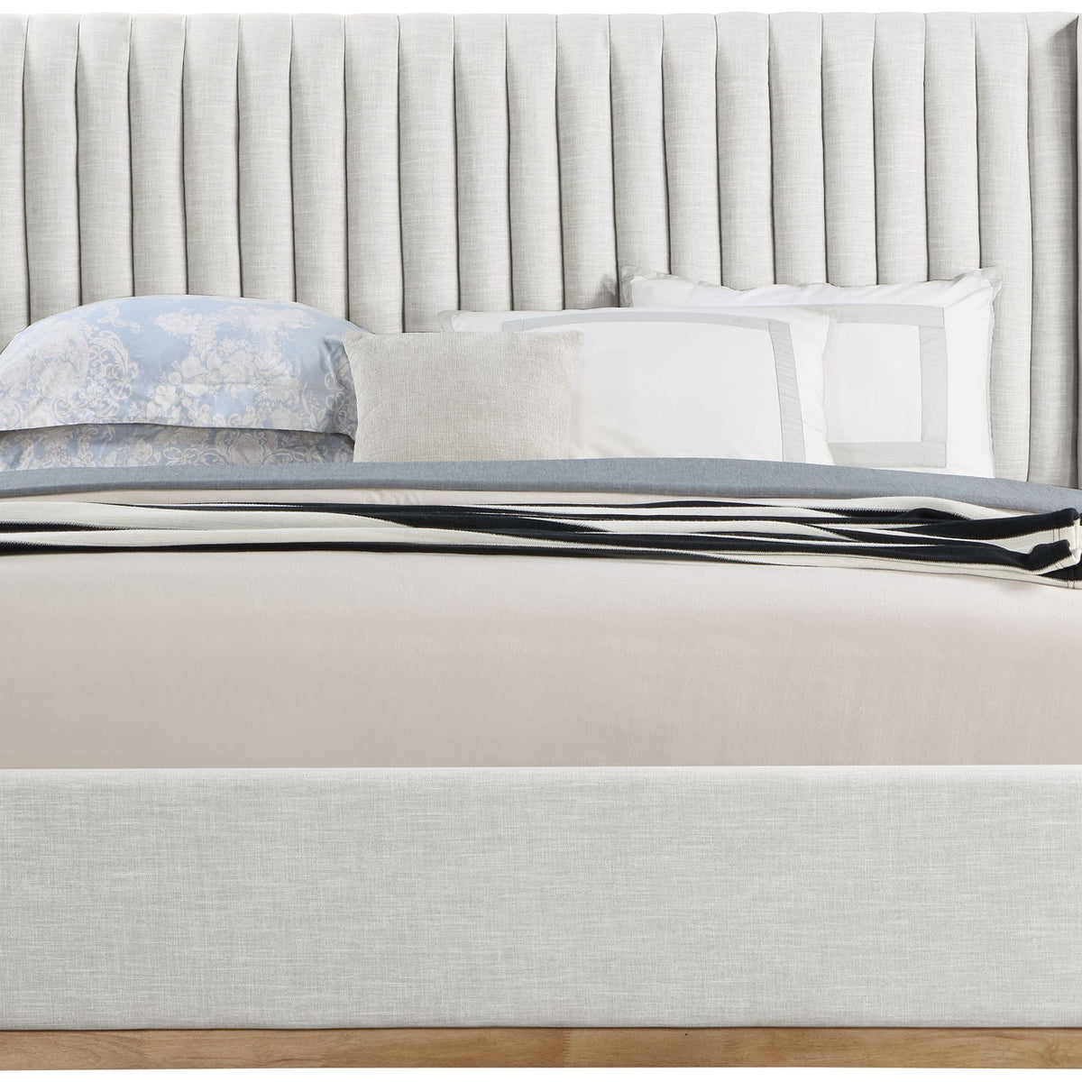 Logan - Bed