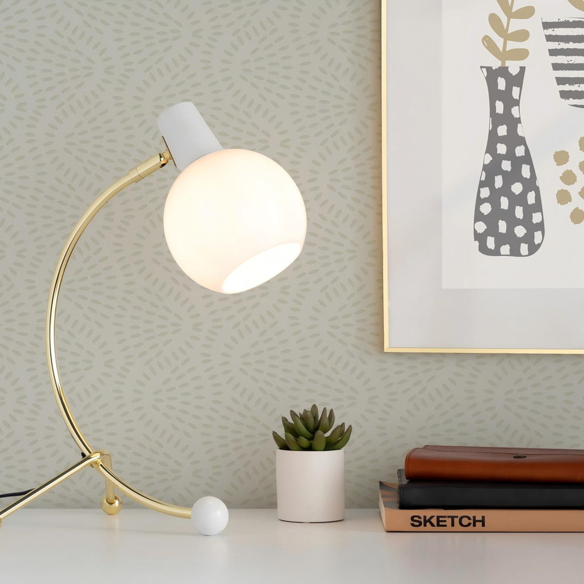 Eileen - Contemporary Task Lamp - Gold / White