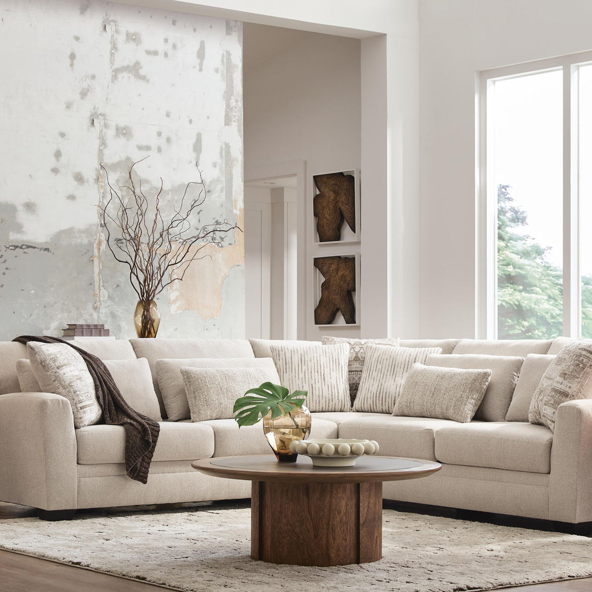 Mandi Point - Sectional