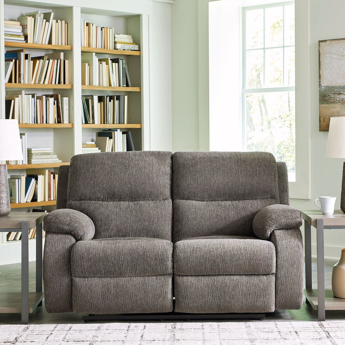 Scranto - Reclining Loveseat