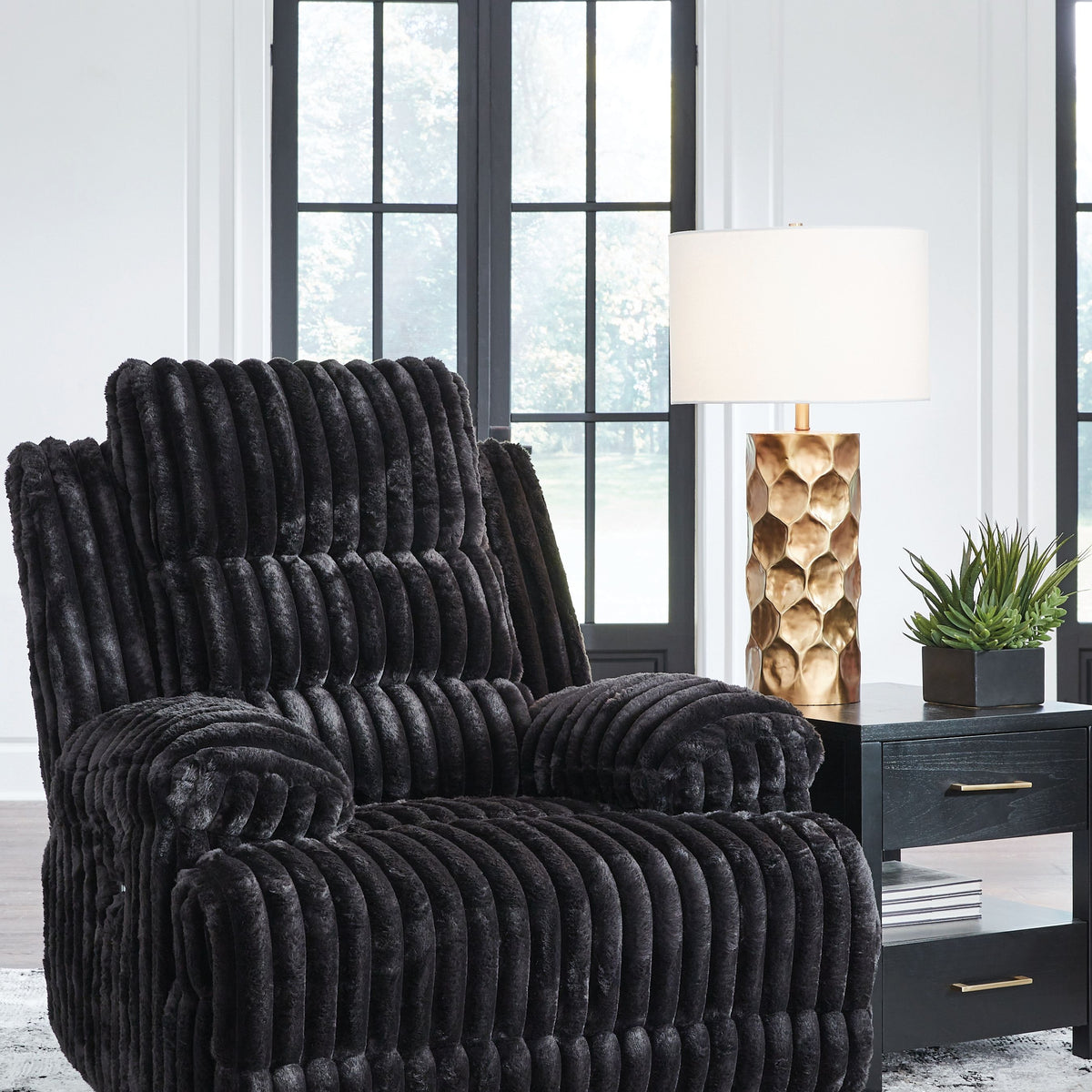 Rhine Falls - Onyx - Zero Wall Recliner