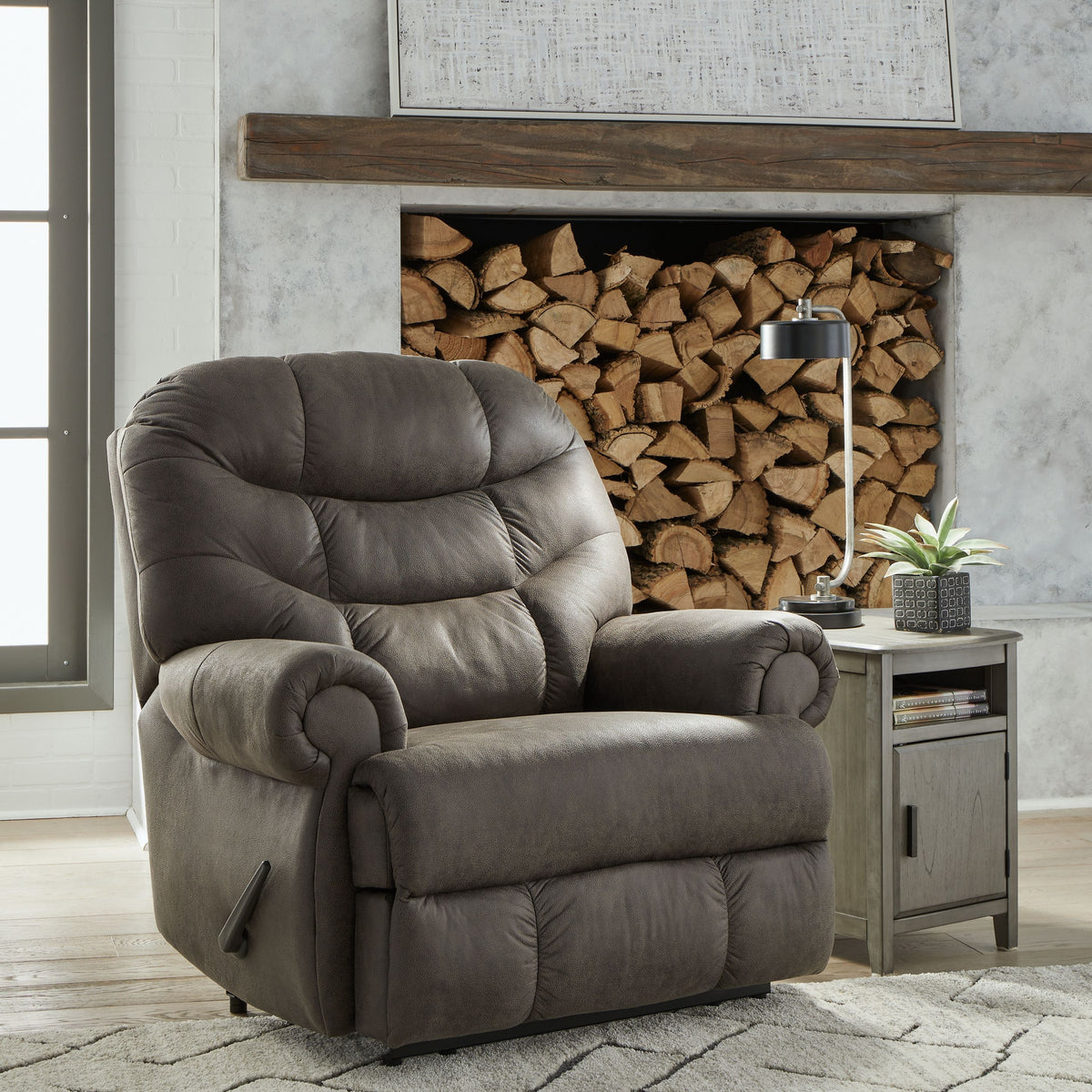 Camera Time - Gunmetal - Zero Wall Recliner