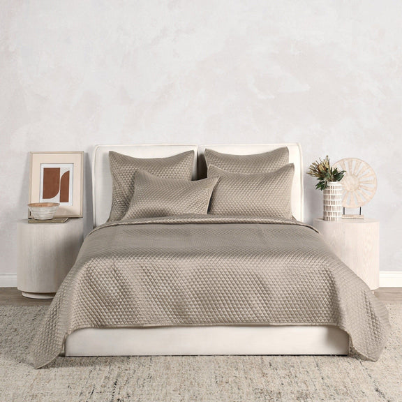 Diamond quilt set in pebble with textured quilt and matching pillow shams