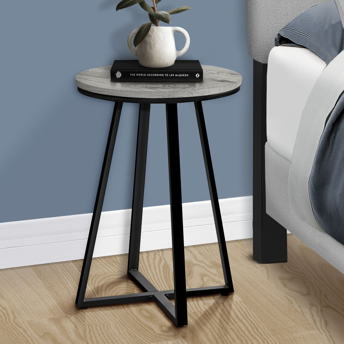 Accent Table, Side, Round Contemporary & Modern Modern Design