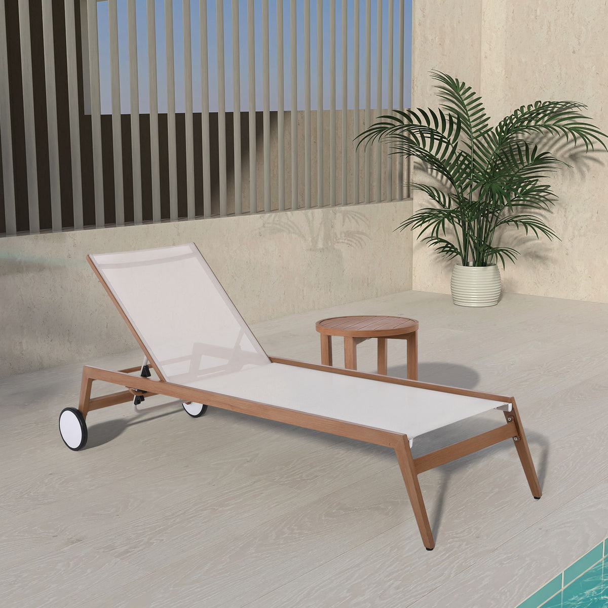 Maui - Water Resistant Outdoor Patio Lounger