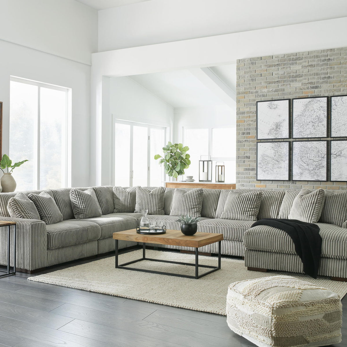 Lindyn - Sectional