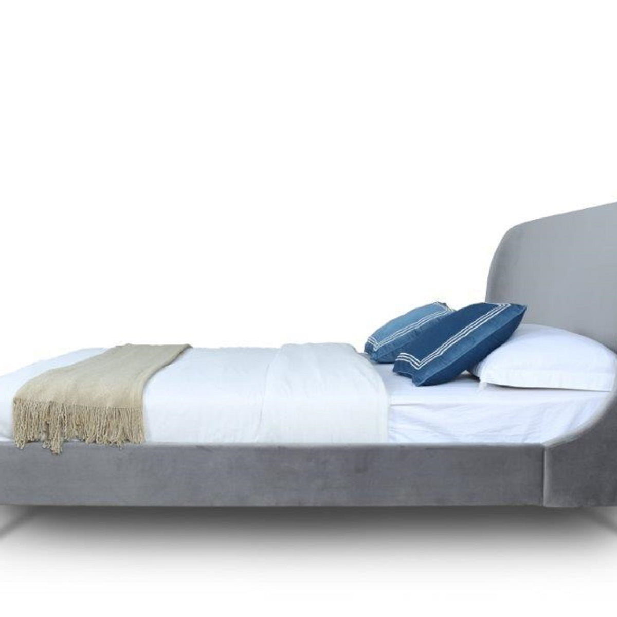 Manhattan Heather - Bed With Gold Legs