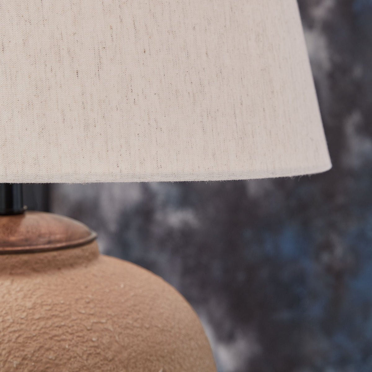 Scantor - Rust - Metal Table Lamp