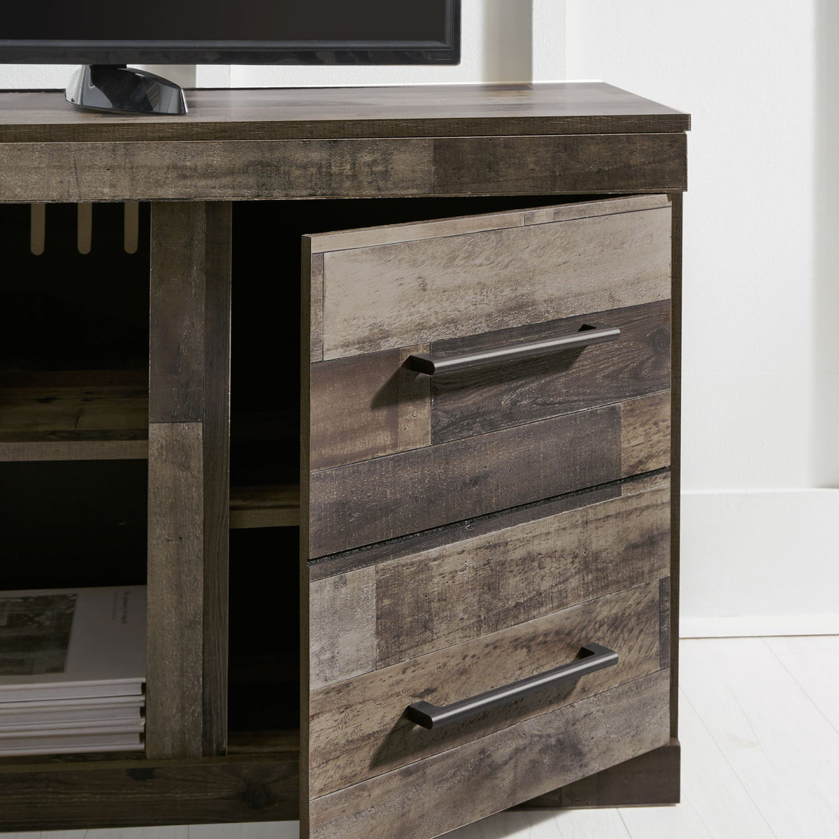 Derekson - Entertainment Center