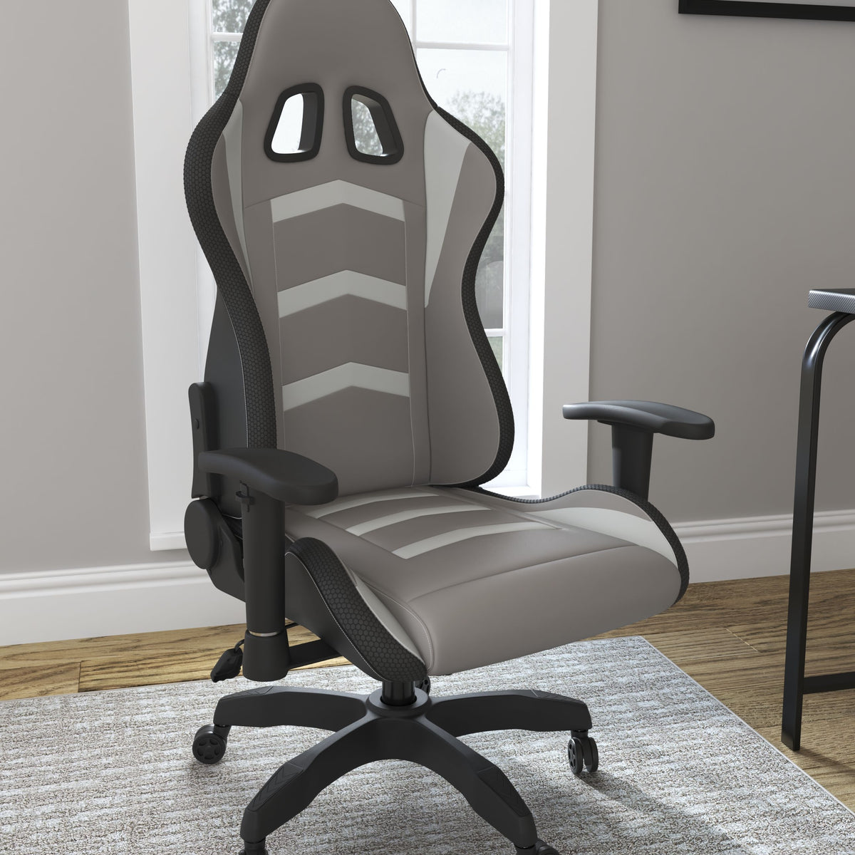 Lynxtyn - Swivel Chair