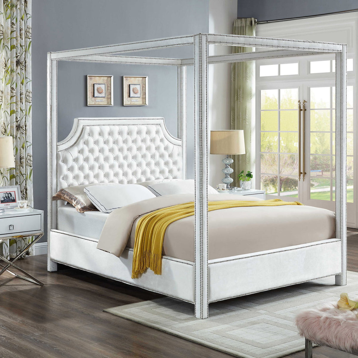 Rowan - Canopy Bed