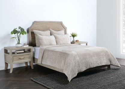 Bari - Velvet Quilt - Pebble