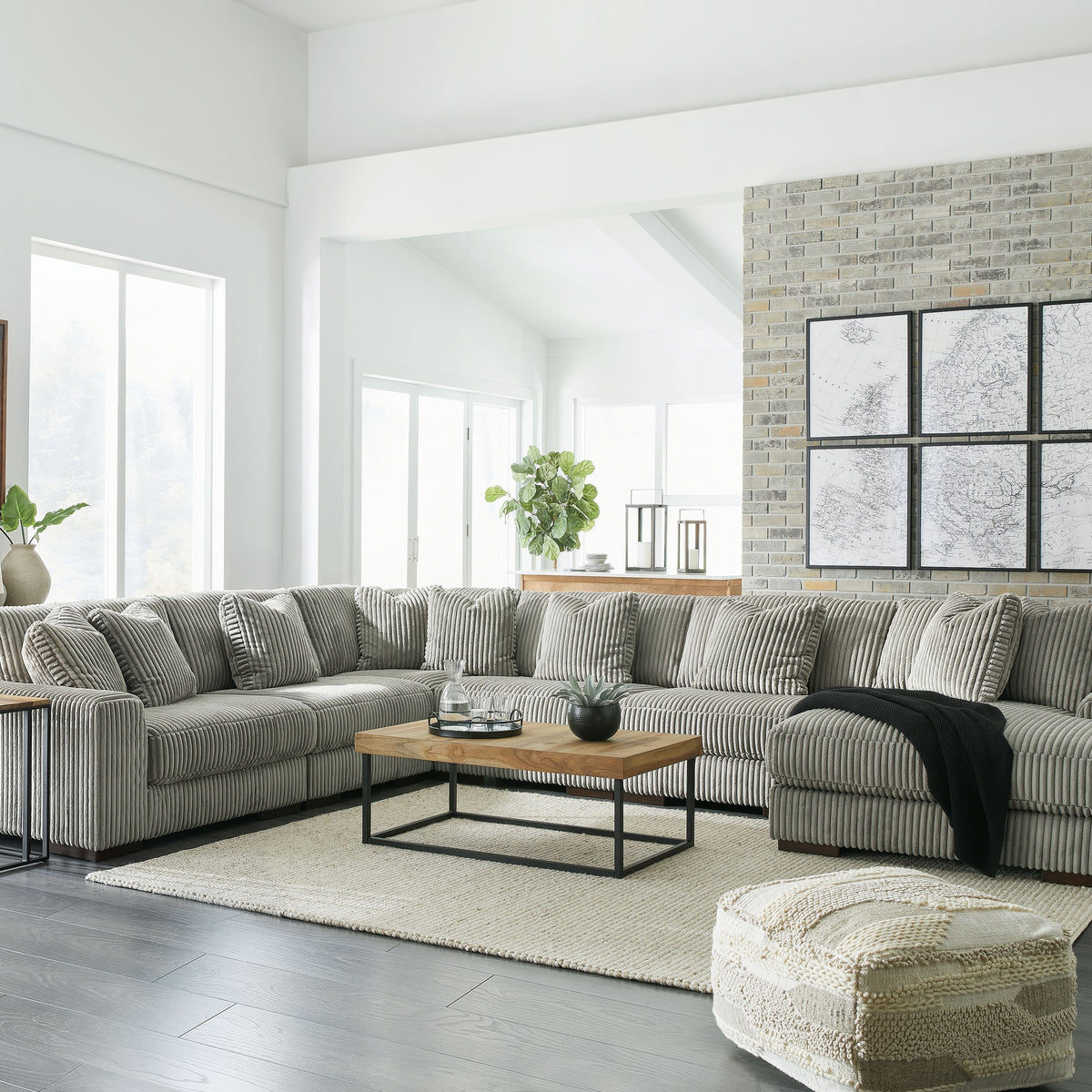 Lindyn - Sectional