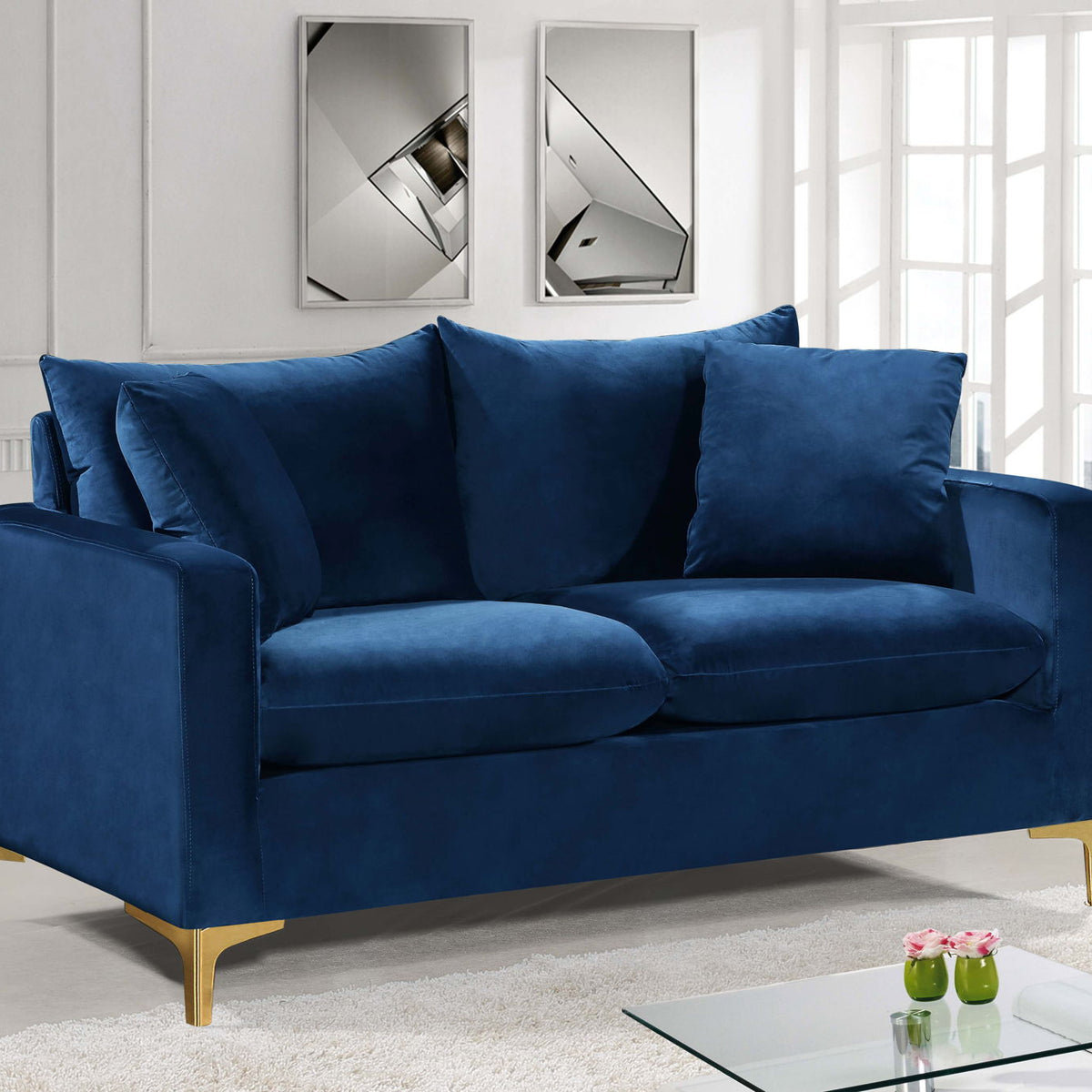 Naomi - Loveseat