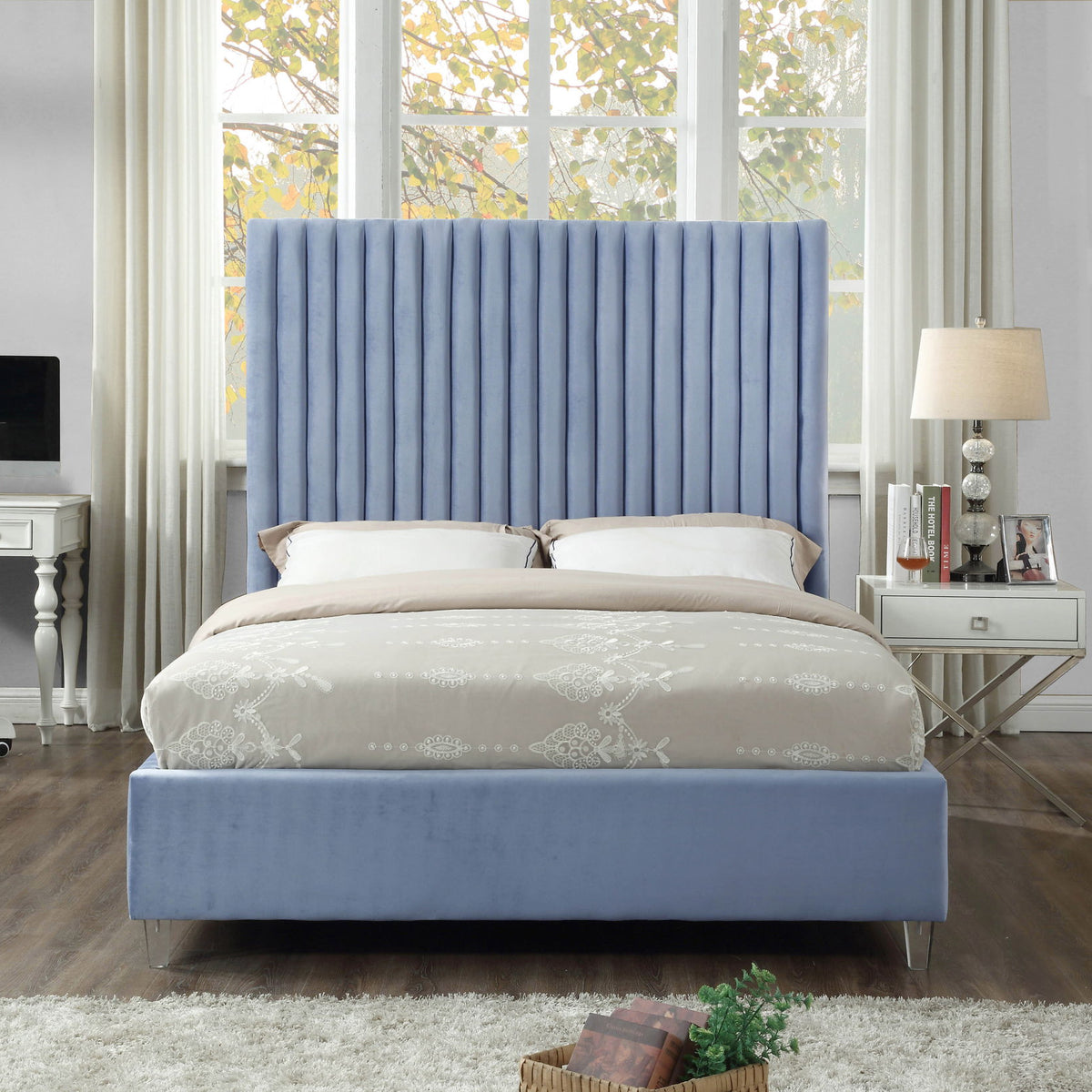 Candace - Bed