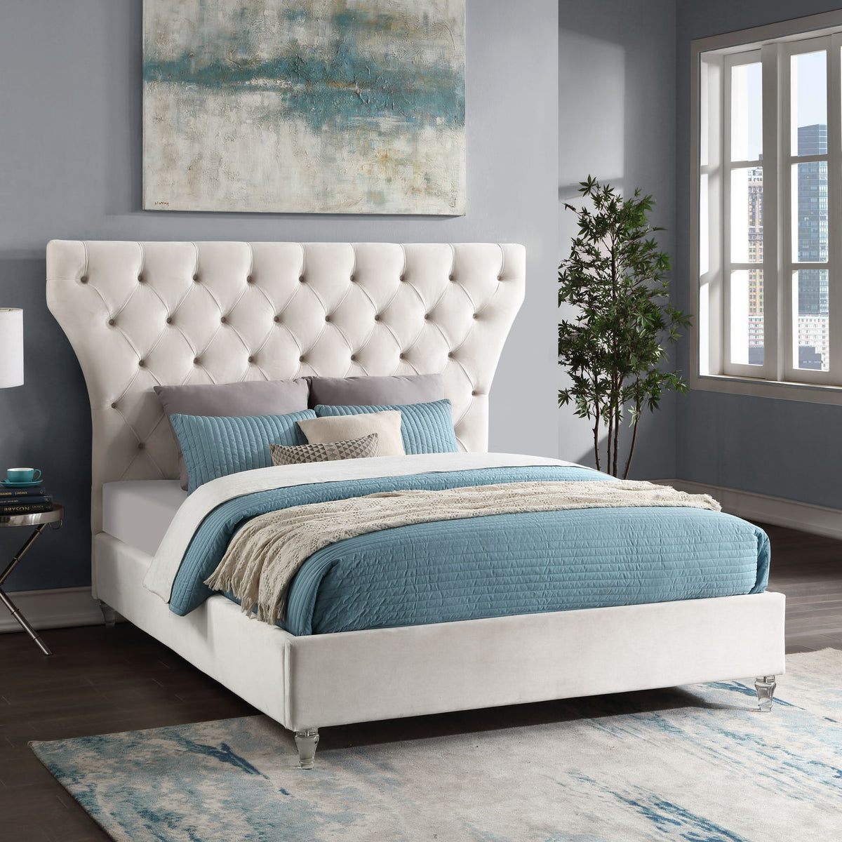 Kira - Bed