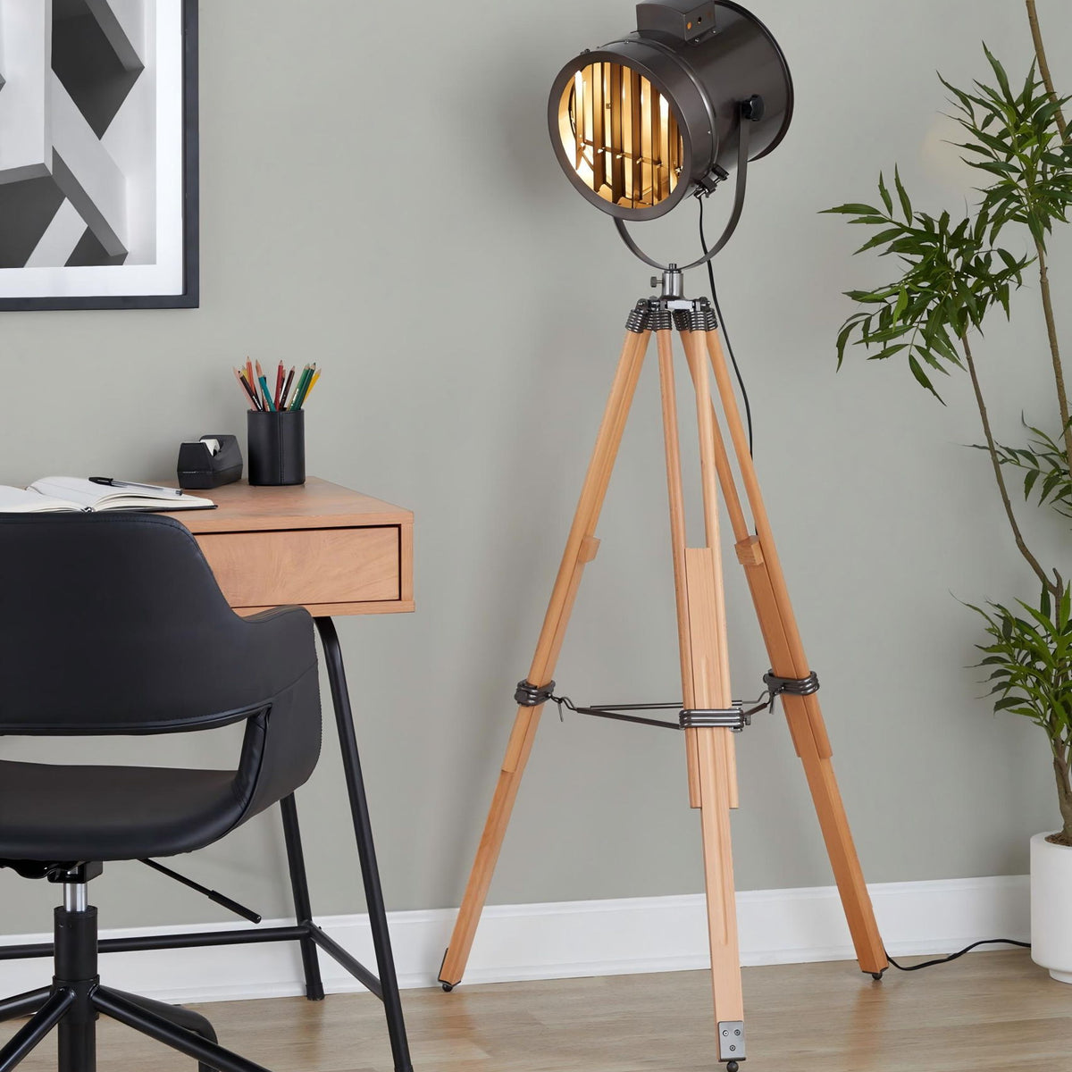 Ahoy - Industrial Floor Lamp - Natural / Antique