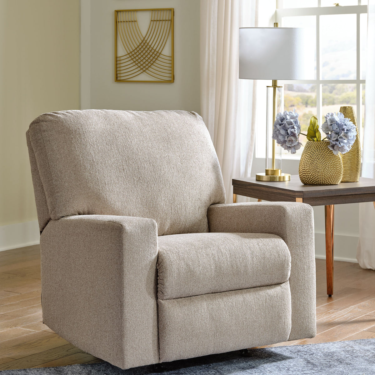 Deltona - Rocker Recliner