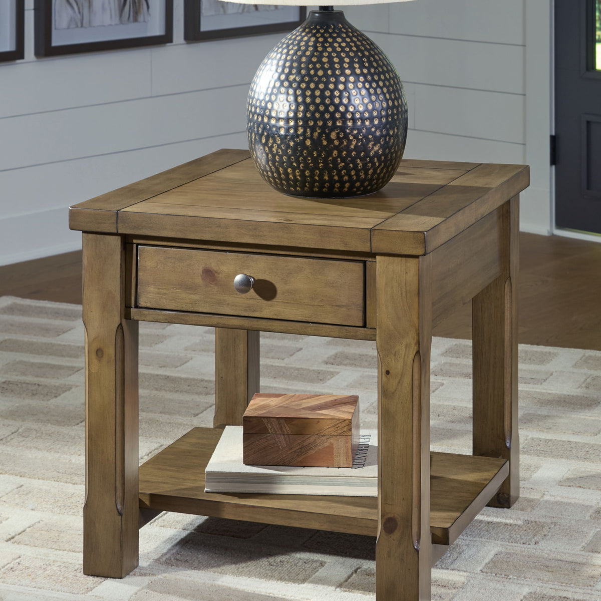 Vandenmore - Rectangular Table