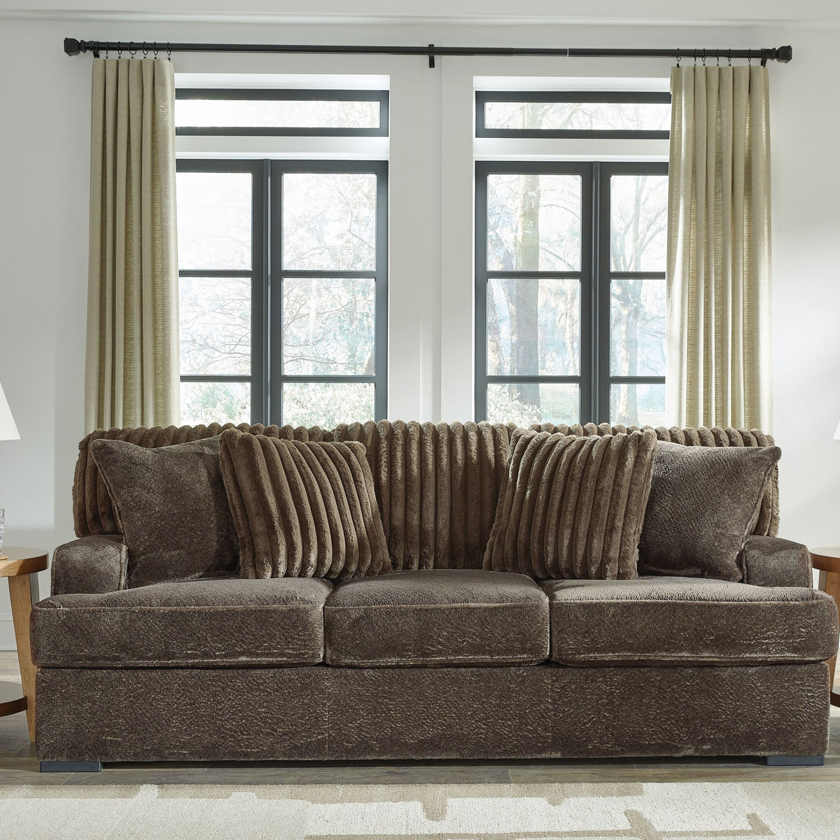 Aylesworth - Chocolate - Sofa