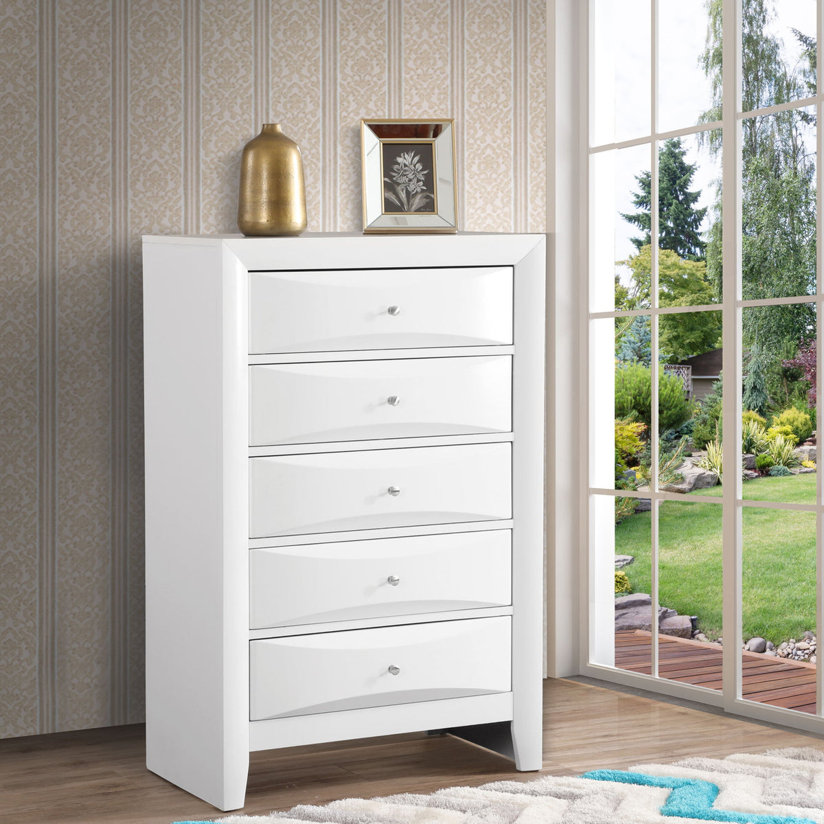 Marilla - Chest