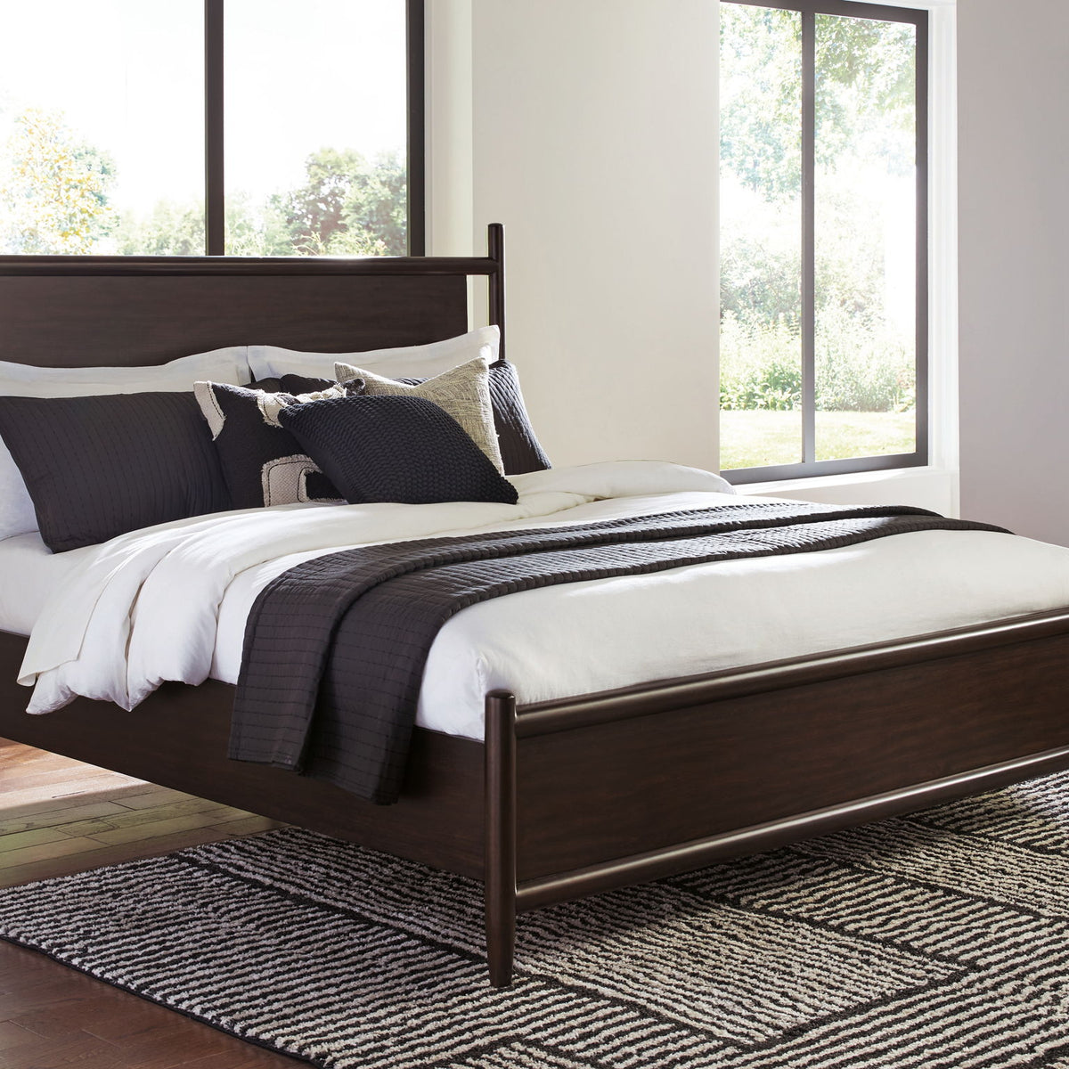 Dantenton - Panel Bed
