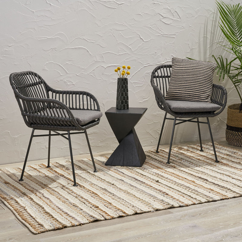 Outdoor Rattan Accent Chair With Metal Legs
