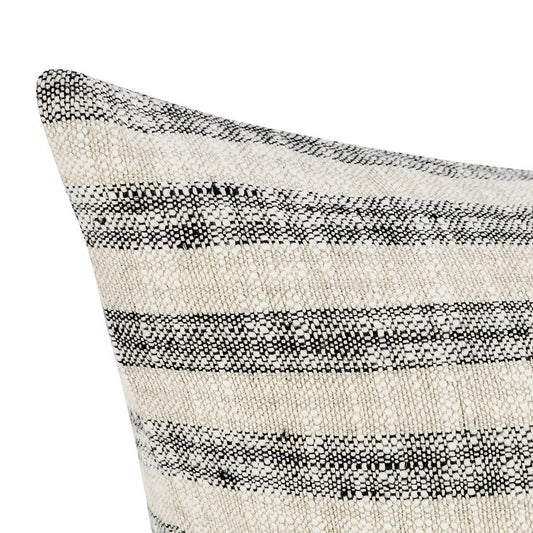 VC Linna - Pillow