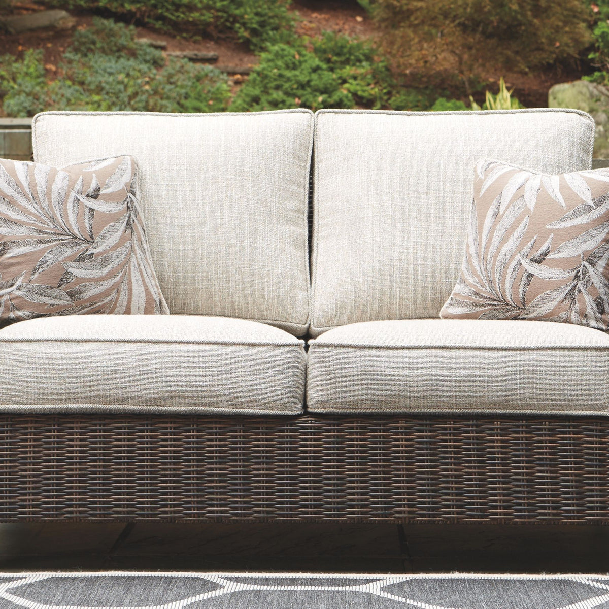 Paradise Trail - Medium Brown - Loveseat w/Cushion