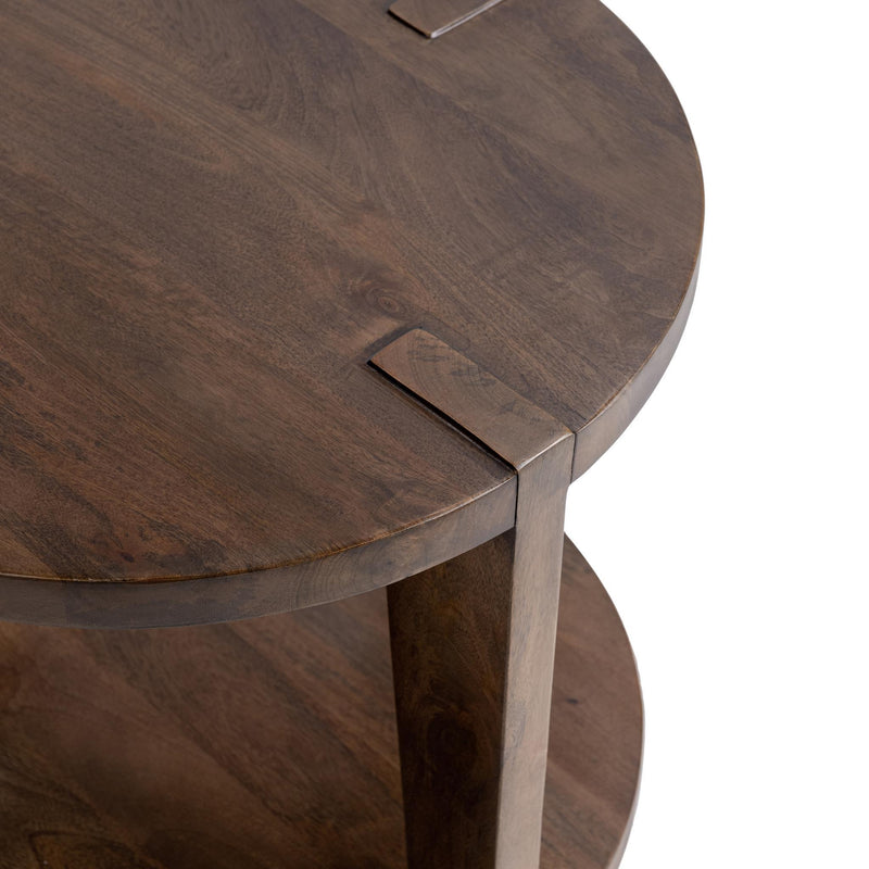 Alenna - Round Table