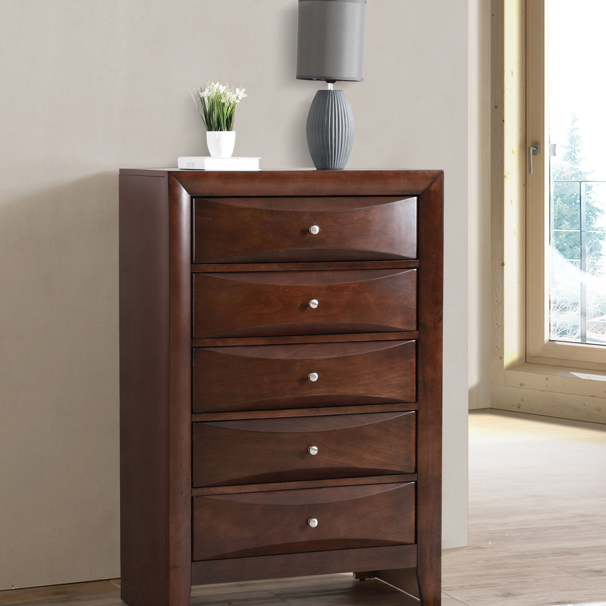 Marilla - Chest