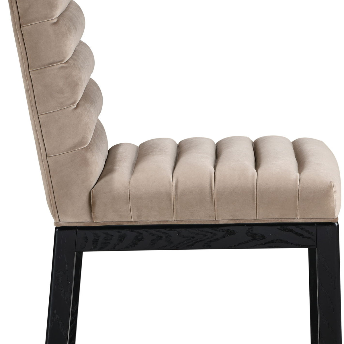 Evelyn - Dining Chair With Black Legs