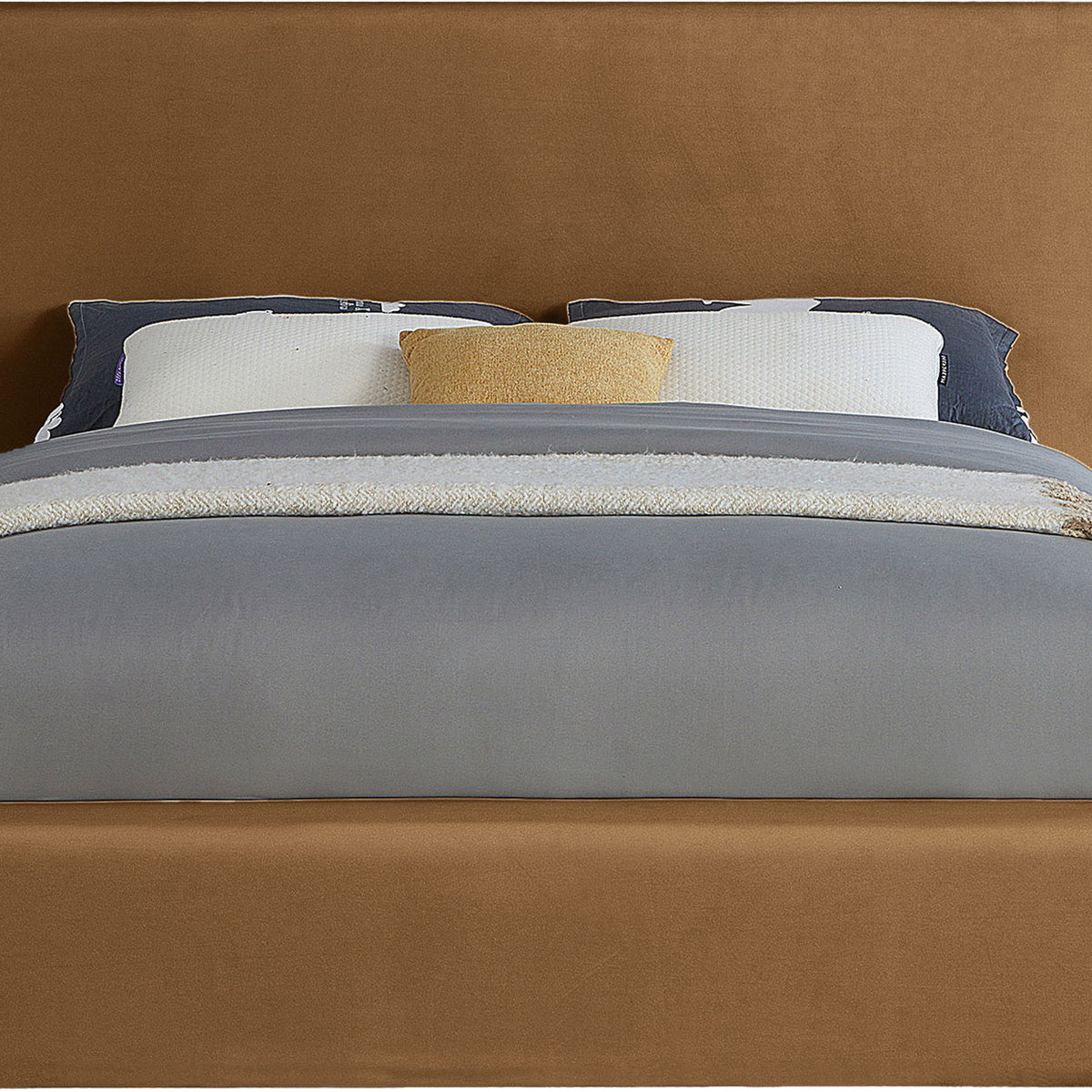 Dorian - Velvet Upholstered Bed