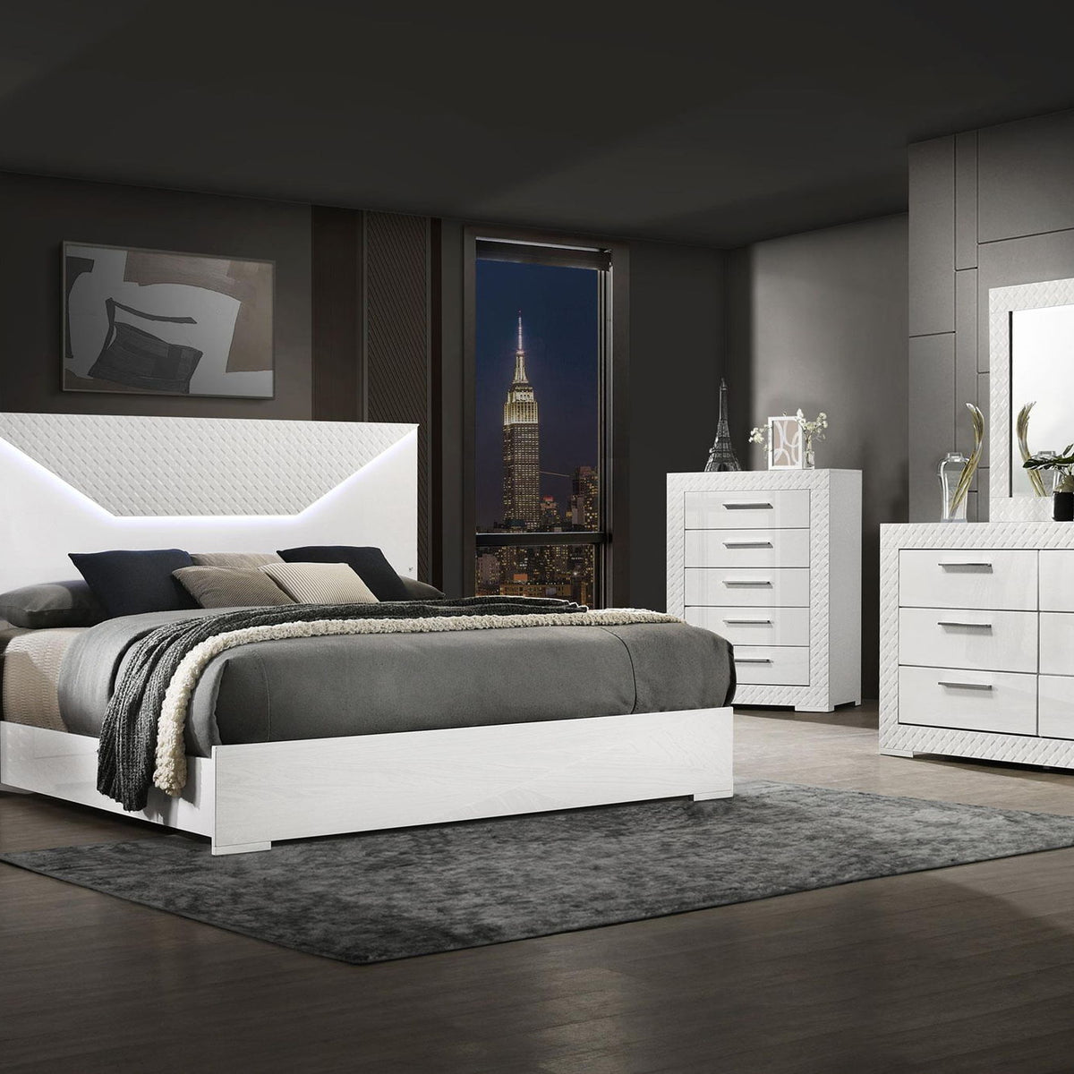 Ives 5-piece Eastern King Bedroom Set White High Gloss