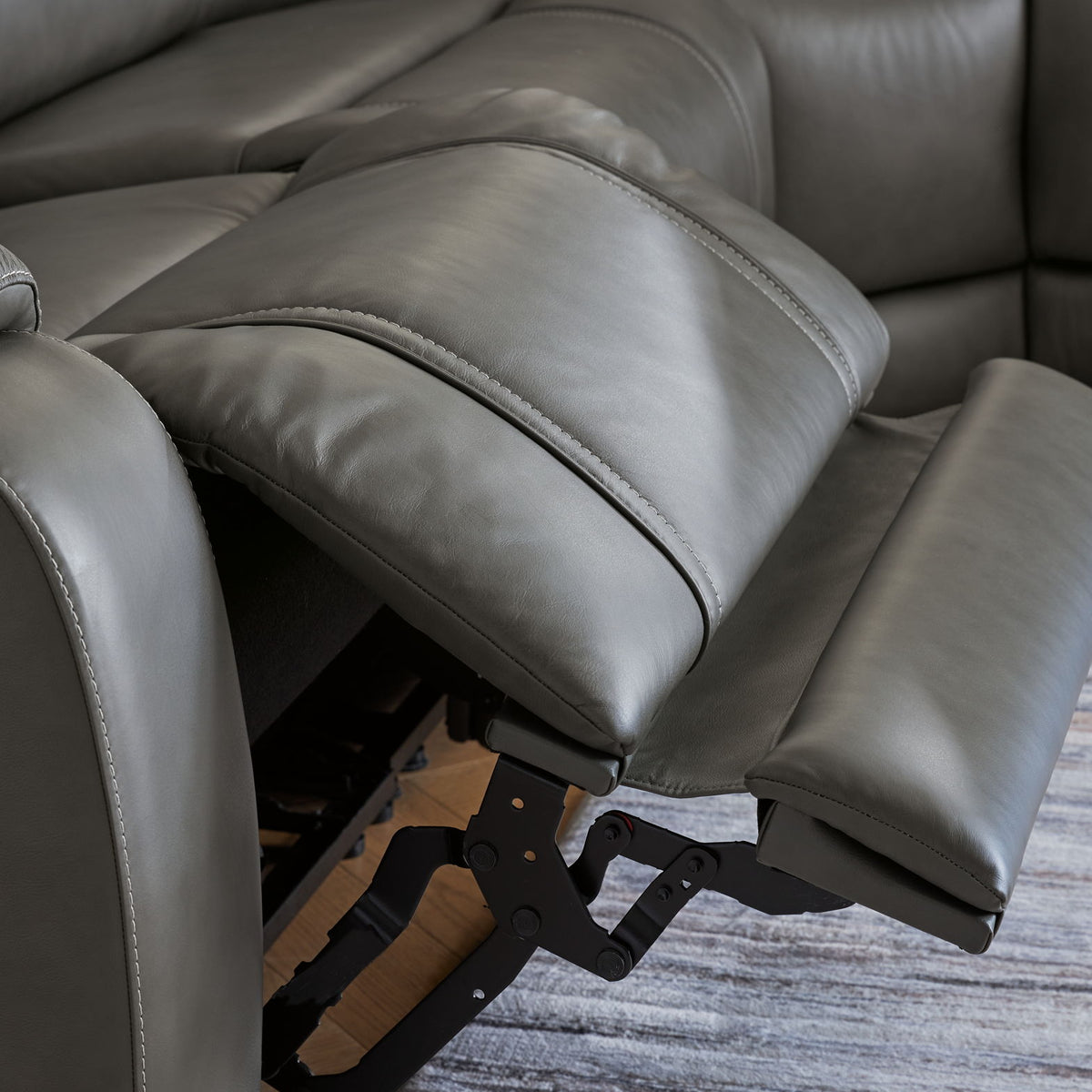 5Z - Pittson - Power Reclining Sectional