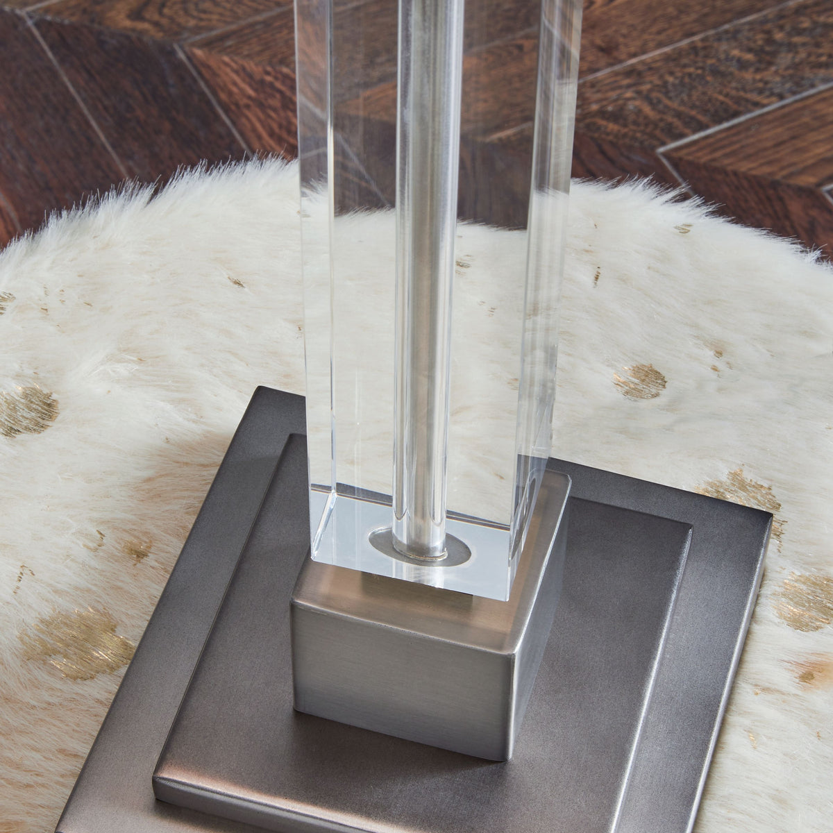 Deccalen - Clear / Silver Finish - Crystal Table Lamp